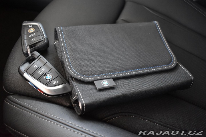 BMW 4 420d xD REZERVACE 2022