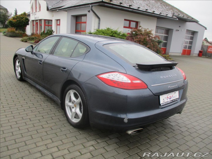 Porsche Panamera 3,6 i V6 220kw 4x4 odp. D 2010