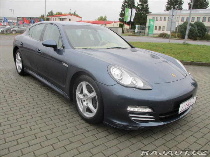 Porsche Panamera 3,6 i V6 220kw 4x4 odp. D 2010