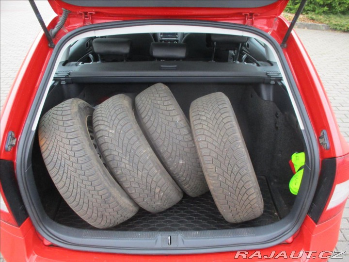 Škoda Octavia 1,6 TDi 77kw Ambiente 2ma 2010
