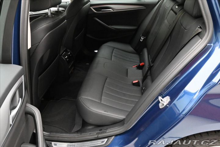 BMW 5 3,0 530d 210kW AT8 LED Zá 2020