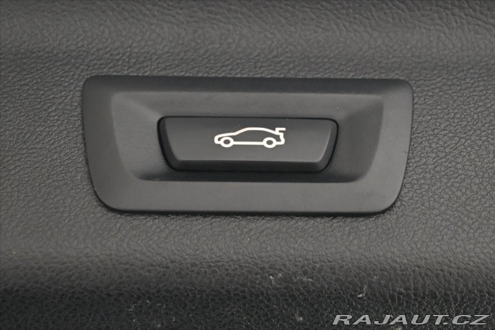 BMW 5 3,0 530d 210kW AT8 LED Zá 2020