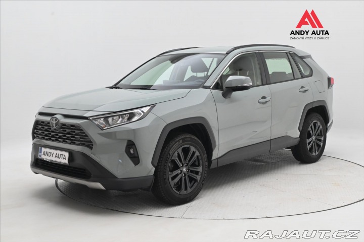 Toyota RAV4 2,0 VVT-iE 130 kW Busines 2022