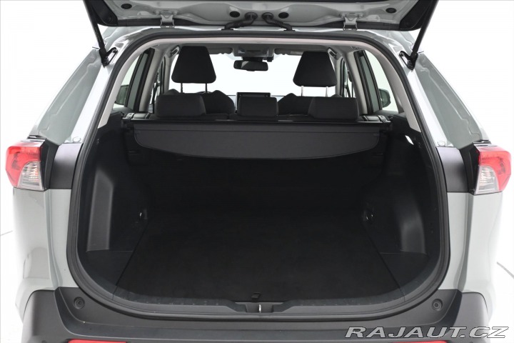 Toyota RAV4 2,0 VVT-iE 130kW Business 2022