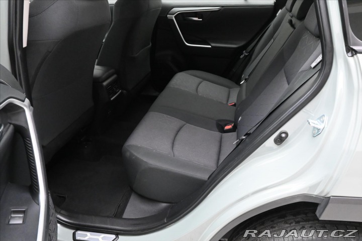 Toyota RAV4 2,0 VVT-iE 130kW Business 2022