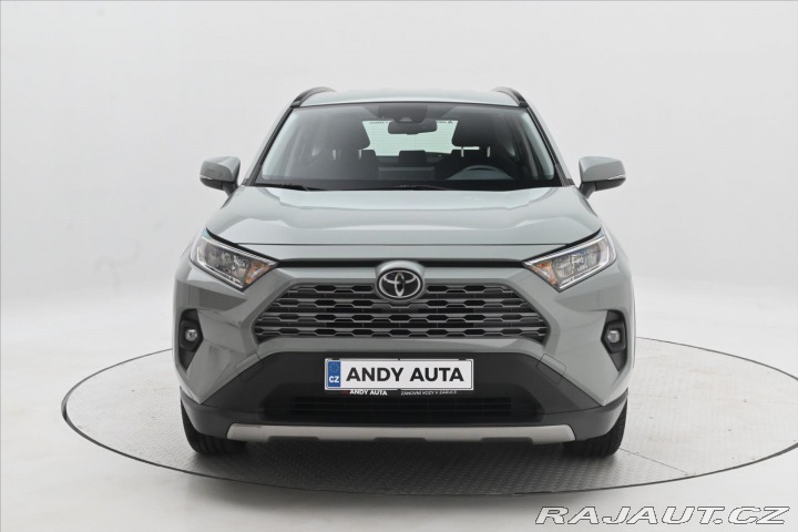 Toyota RAV4 2,0 VVT-iE 130 kW Busines 2022