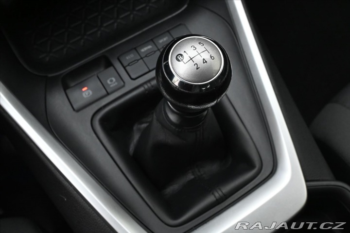 Toyota RAV4 2,0 VVT-iE 130kW Business 2022