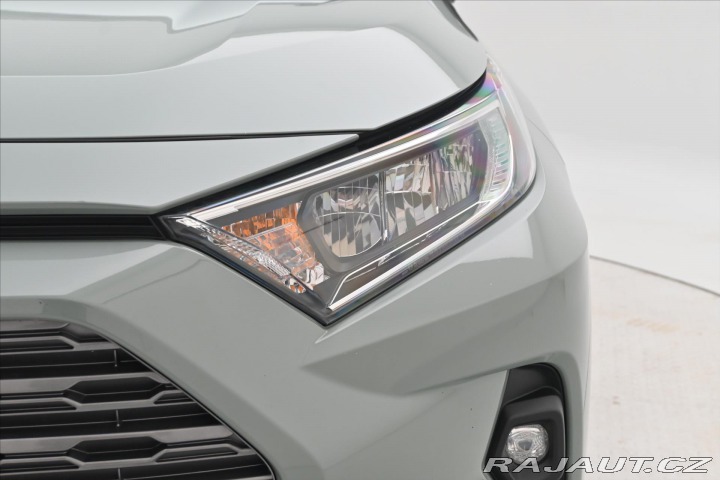 Toyota RAV4 2,0 VVT-iE 130kW Business 2022