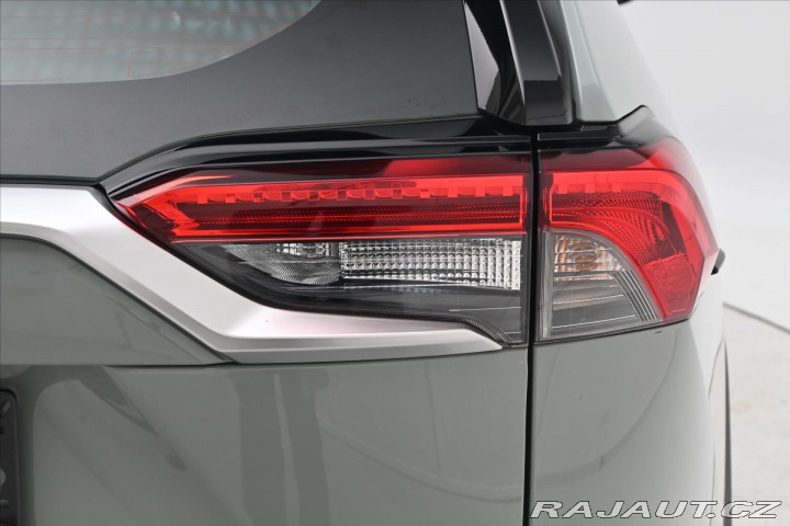 Toyota RAV4 2,0 VVT-iE 130 kW Busines 2022
