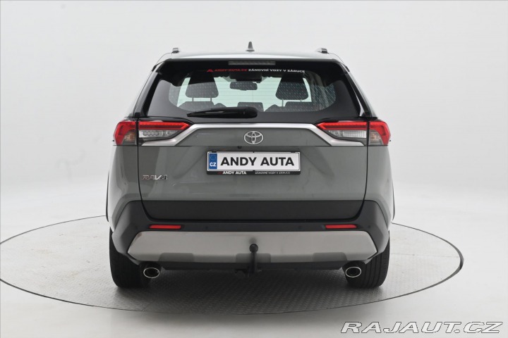 Toyota RAV4 2,0 VVT-iE 130 kW Busines 2022