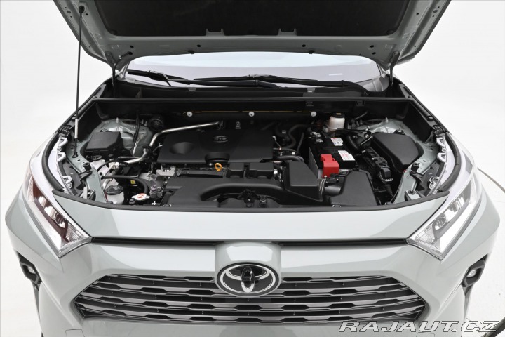 Toyota RAV4 2,0 VVT-iE 130kW Business 2022