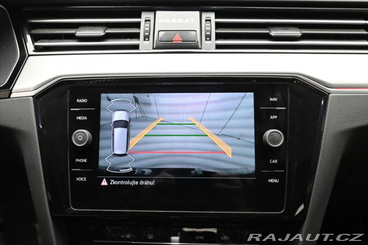 Volkswagen Passat 2,0 TDI 90 kW DSG Busines 2021