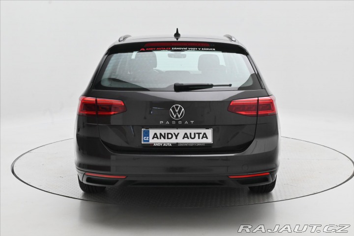 Volkswagen Passat 2,0 TDI 90 kW DSG Busines 2021
