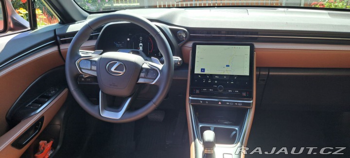 Lexus Ostatní modely LBX 1.5l 3 full-hybrid 2025