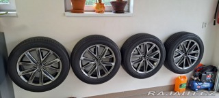 Lexus Ostatní modely LBX 1.5l 3 full-hybrid 2025