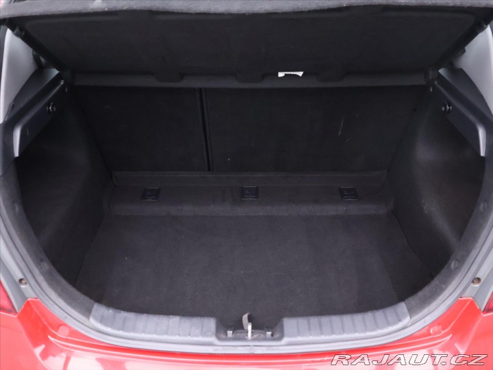 Hyundai i30 1,4 CVVTi 80kW CZ Serv. k 2009
