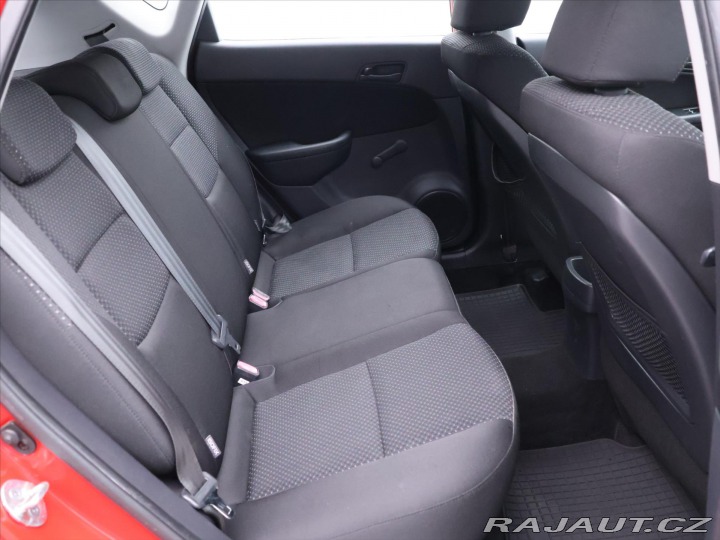 Hyundai i30 1,4 CVVTi 80kW CZ Serv. k 2009