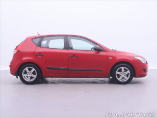 Hyundai i30 1,4 CVVTi 80kW CZ Serv. k 2009