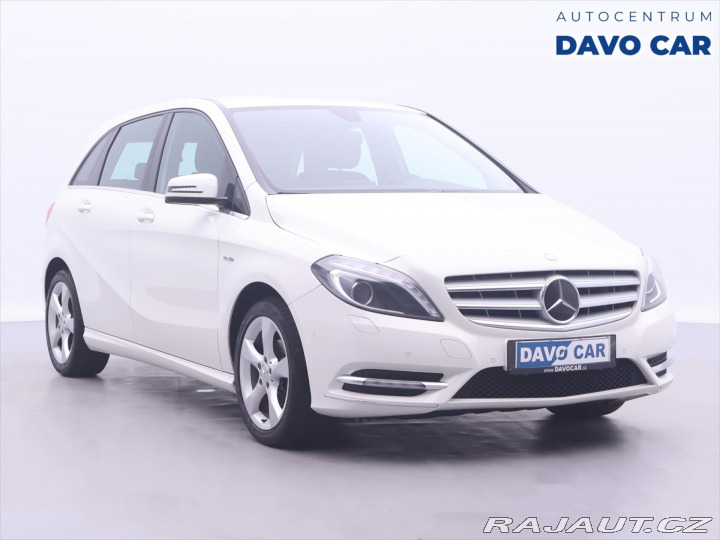 Mercedes-Benz B 1,6 180 90kW Xenon, Serv. 2012