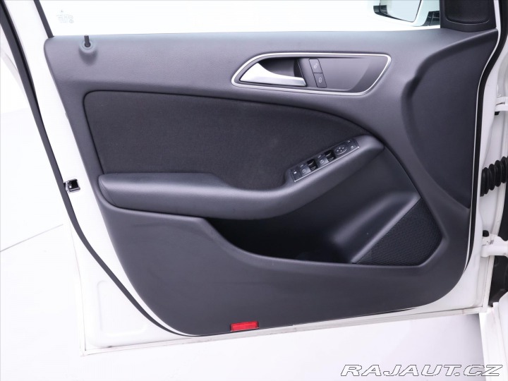 Mercedes-Benz B 1,6 180 90kW Xenon Naviga 2012