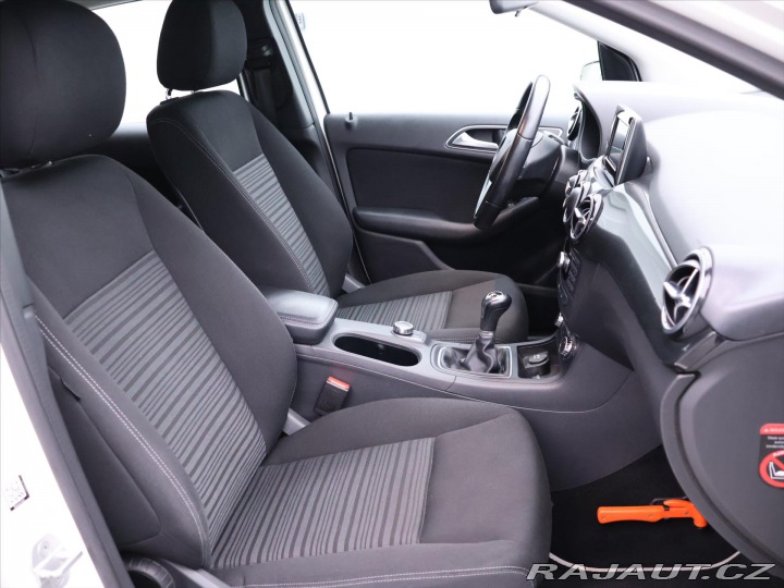 Mercedes-Benz B 1,6 180 90kW Xenon Naviga 2012