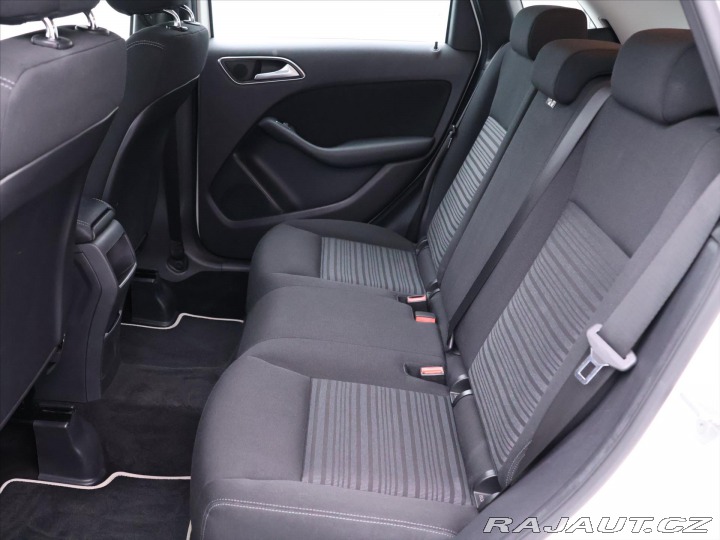 Mercedes-Benz B 1,6 180 90kW Xenon Naviga 2012