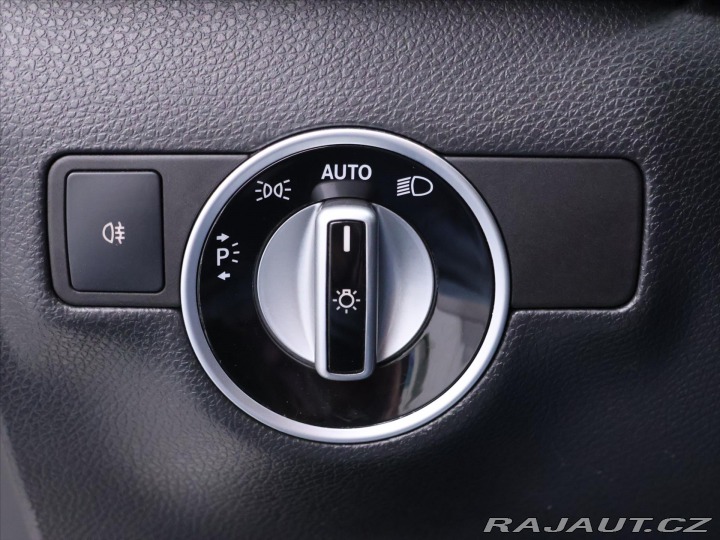 Mercedes-Benz B 1,6 180 90kW Xenon, Serv. 2012