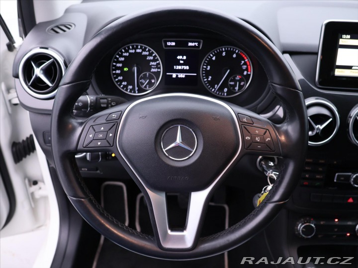 Mercedes-Benz B 1,6 180 90kW Xenon, Serv. 2012