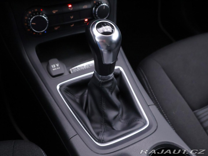 Mercedes-Benz B 1,6 180 90kW Xenon, Serv. 2012