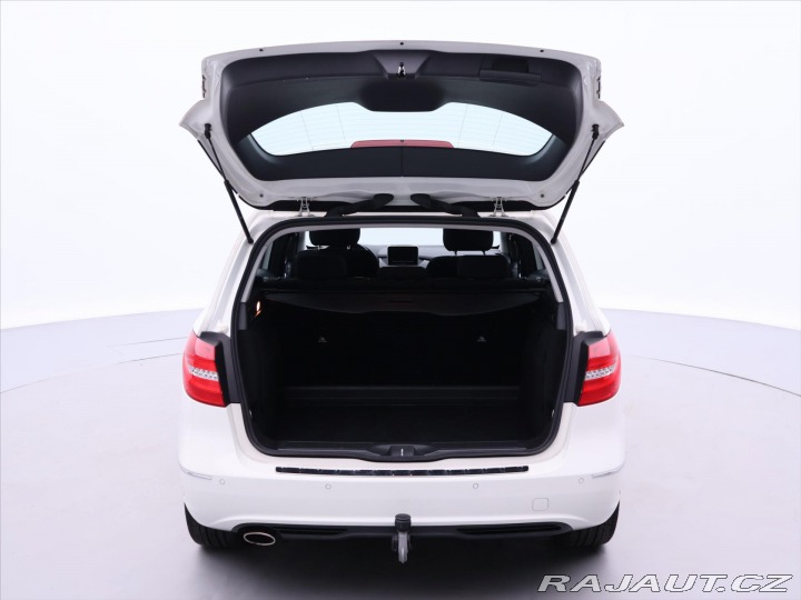 Mercedes-Benz B 1,6 180 90kW Xenon, Serv. 2012