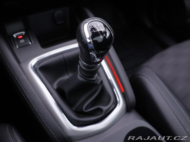 Nissan Qashqai 1,2 DiG-T 85kW Tekna Pano 2014