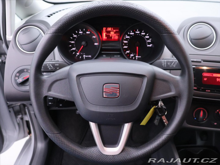 Seat Ibiza 1,4 i 63kW Reference CZ 1 2011