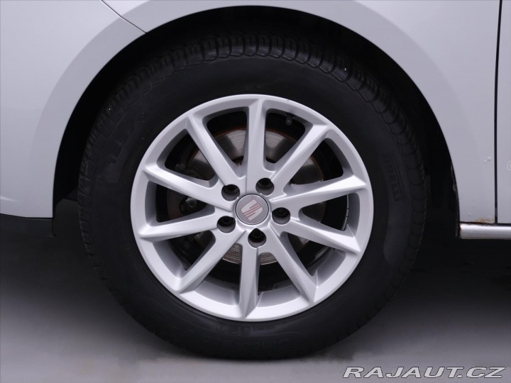 Seat Ibiza 1,4 i 63kW Reference CZ 1 2011