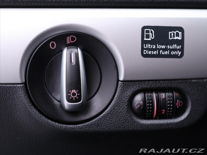 Volkswagen Jetta 2,0 TDI 103kW Klima 2013