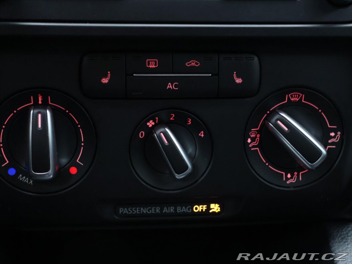 Volkswagen Jetta 2,0 TDI 103kW Klima 2013