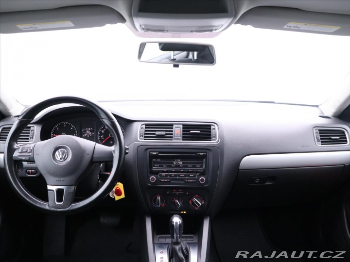 Volkswagen Jetta 2,0 TDI 103kW Klima 2013