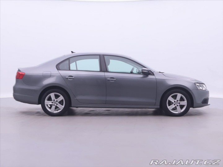 Volkswagen Jetta 2,0 TDI 103kW Klima 2013
