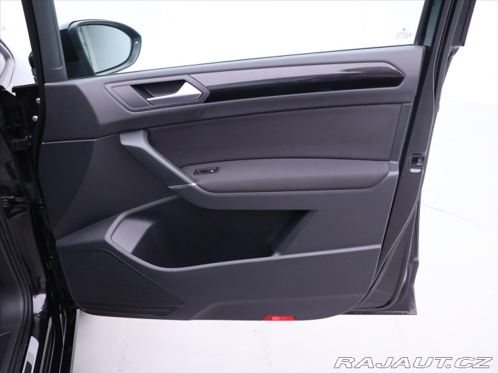 Volkswagen Touran 2,0 TDI 110kW Sound LED D 2017