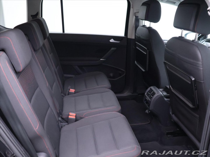 Volkswagen Touran 2,0 TDI 110kW Sound LED D 2017