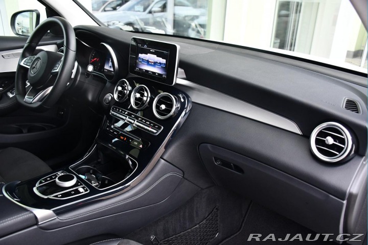 Mercedes-Benz GLC 220d 4MATIC LED ČR 2018