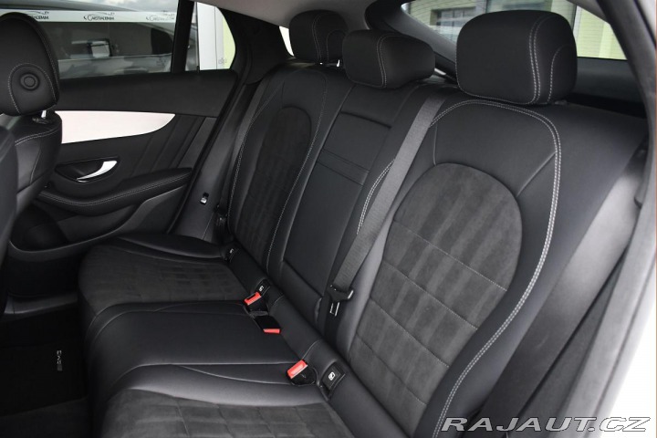 Mercedes-Benz GLC 220d 4MATIC LED ČR 2018