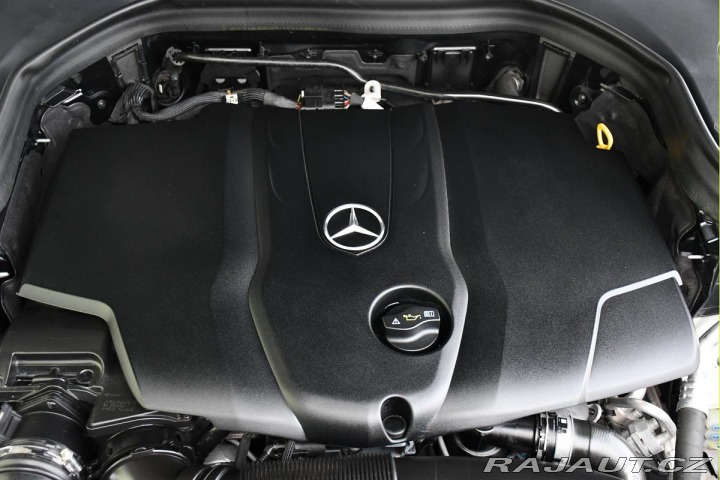 Mercedes-Benz GLC 220d 4MATIC LED ČR 2018