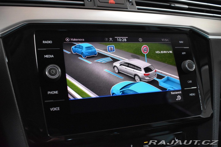Volkswagen Passat 2.0 TSI ELEGANCE*TAŽNÉ*ČR 2021