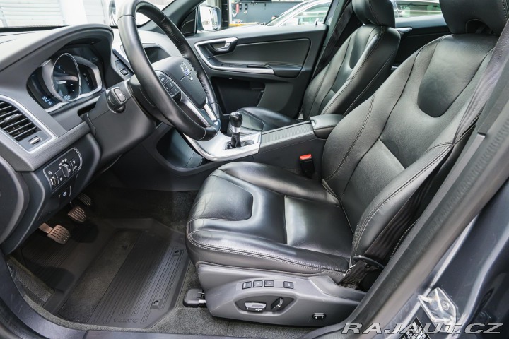 Volvo XC60 2.4 D4 AWD 140kW Summum 2017