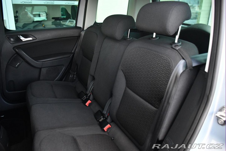 Škoda Yeti 2.0TDi DSG 4X4 TAŽNÉ PANO 2010