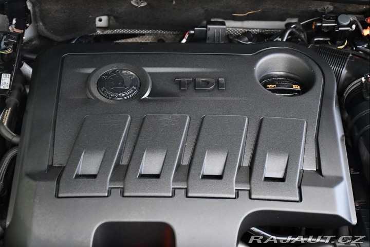 Škoda Yeti 2.0TDi DSG 4X4 TAŽNÉ PANO 2010