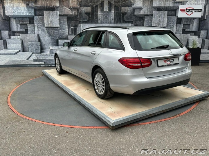 Mercedes-Benz C 220CDI,125KW,VYHŘ. SED., 2015