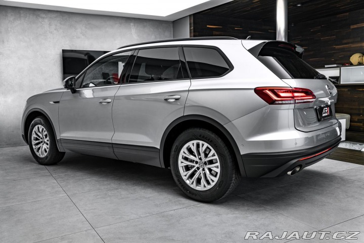 Volkswagen Touareg 3,0TDI 170kW, Vzduch, LED 1800