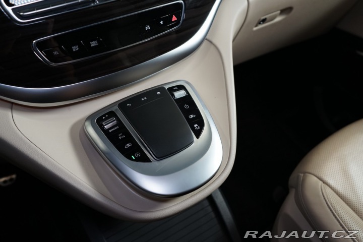 Mercedes-Benz V 300d*4M*360*BURM*TAŽ*NEZ. 2021