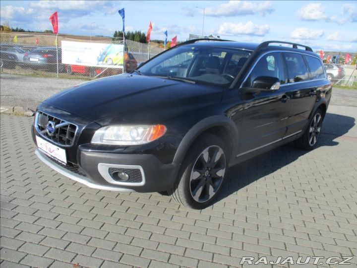Volvo XC70 2,4 D5 SUMMUM AWD Radar X 2011